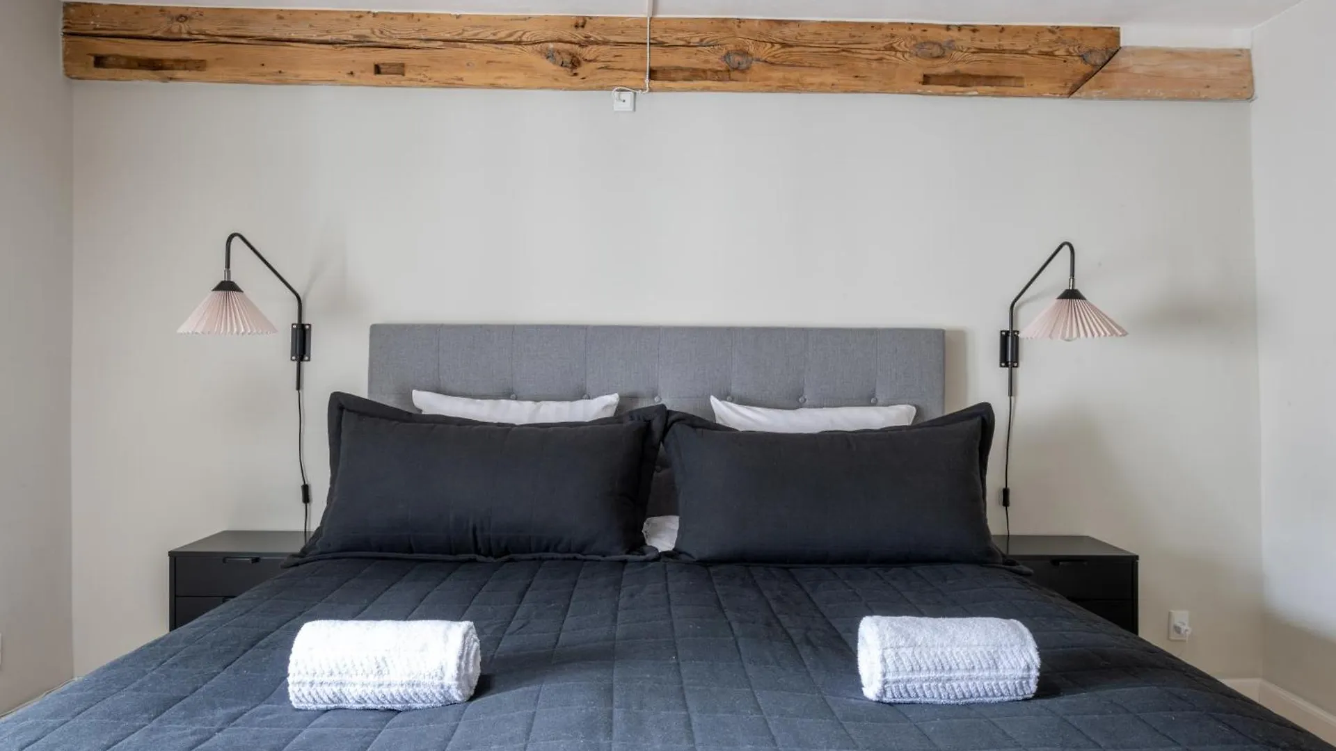 City Apartment With Exposed Ceiling Beams Κοπεγχάγη