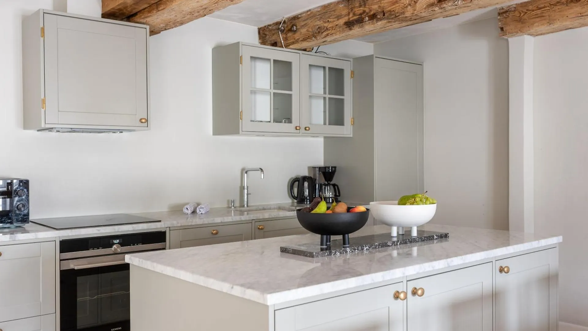 City Apartment With Exposed Ceiling Beams Copenhagen
